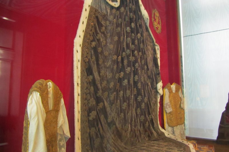 Coronation Robe of French Monarch. (Foto: CC/Flickr.com | Andrew and Annemarie)