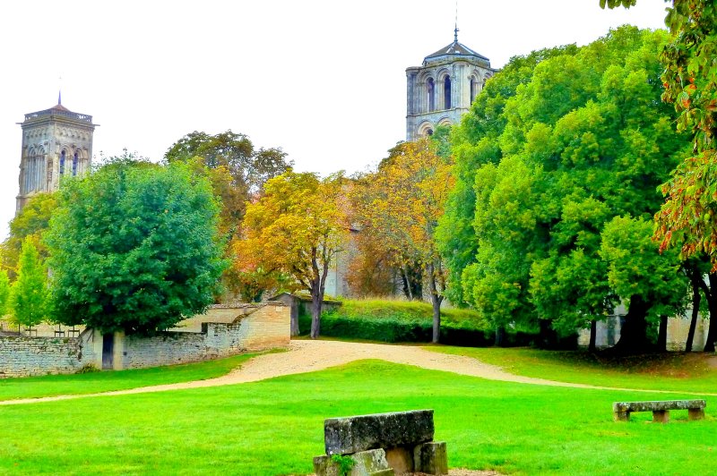 Parc Cathedrale de Vezelay. (Foto: CC/Flickr.com | benoit theodore)