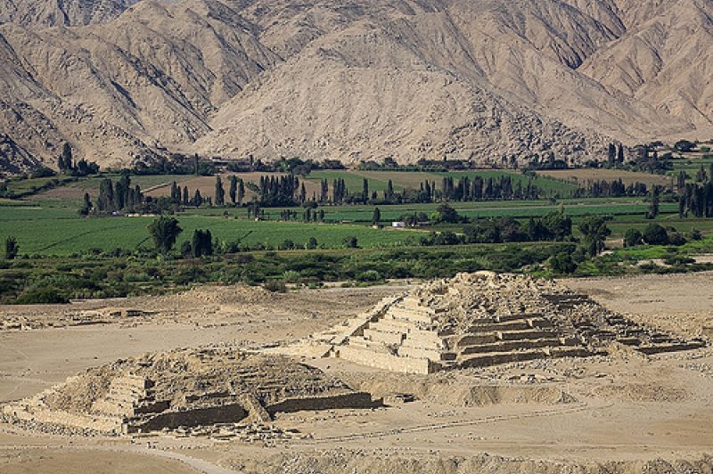 Piramide de la Huanca Y Galeria Sec. H e I . (Foto: CC/Flickr.com | Edgar Asencios)