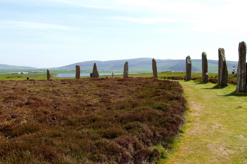 ring of brodgar to stenness. (Foto: CC/Flickr.com | damian entwistle)