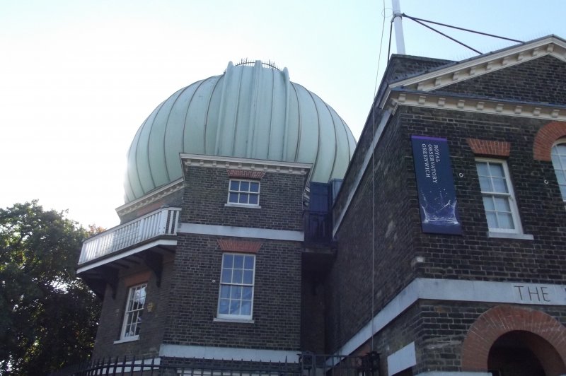 Royal Observatory Greenwich - 28-Inch Telescope Dome and Meridian Building. (Foto: CC/Flickr.com | Elliott Brown)