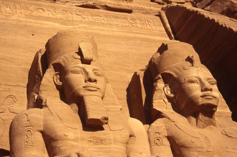 Statues of Ramses II, Abu Simbel, Egypt. (Foto: CC/Flickr.com | Charlie Phillips)