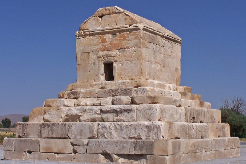 Tomba de Cir el Gran, Pasargades 3 . (Foto: CC/Flickr.com | Sebastià Giralt)