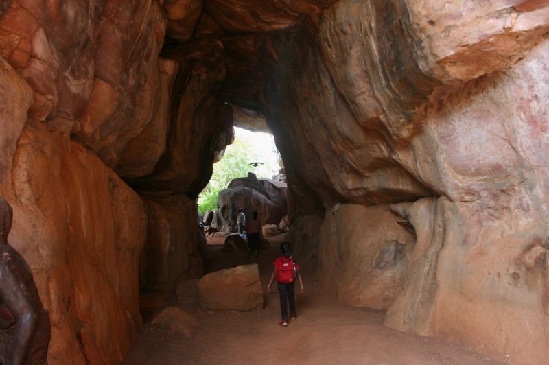 What adventure might this cave bring . (Foto: CC/Flickr.com | Kandukuru Nagarjun)