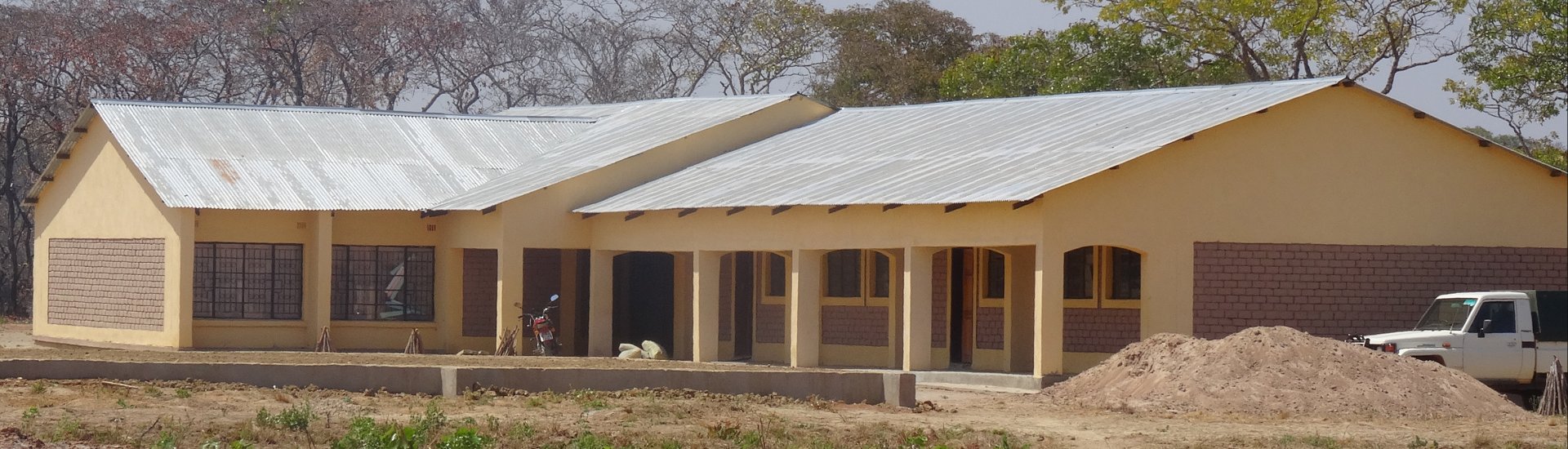 De Nkulumazhiba middelbare school in Zambia (Foto: UCN)