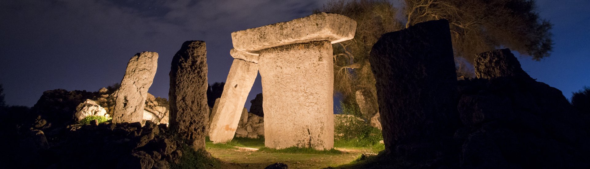 Talatí de Dalt is onderdeel van de Prehistorische vindplaatsen van Talayotisch Menorca.