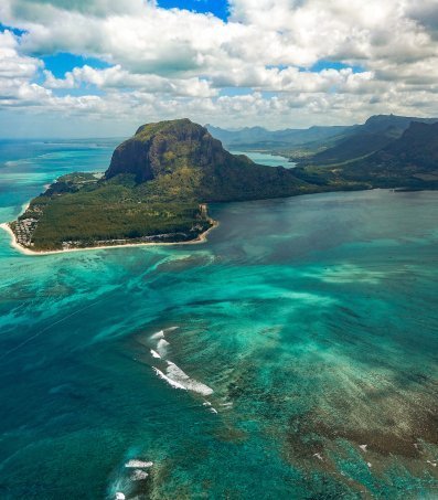 Werelderfgoedsite Le Morne op Mauritius is een van de projecten die financiële ondersteuning krijgen vanuit het Netherlands Funds-in-Trust.